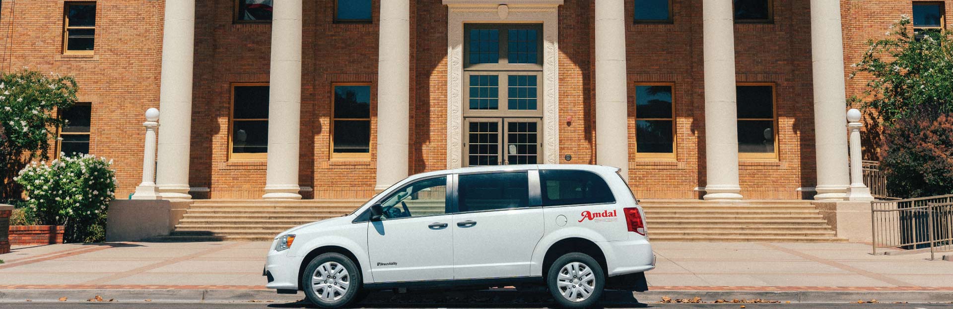 amdal medical transport ready for transport an elder woman in tulare, ca